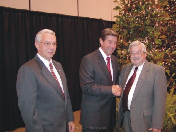 5-23-05 Ace Award Ken Sunseri - Governor Bob Riley & Mayor Albright
