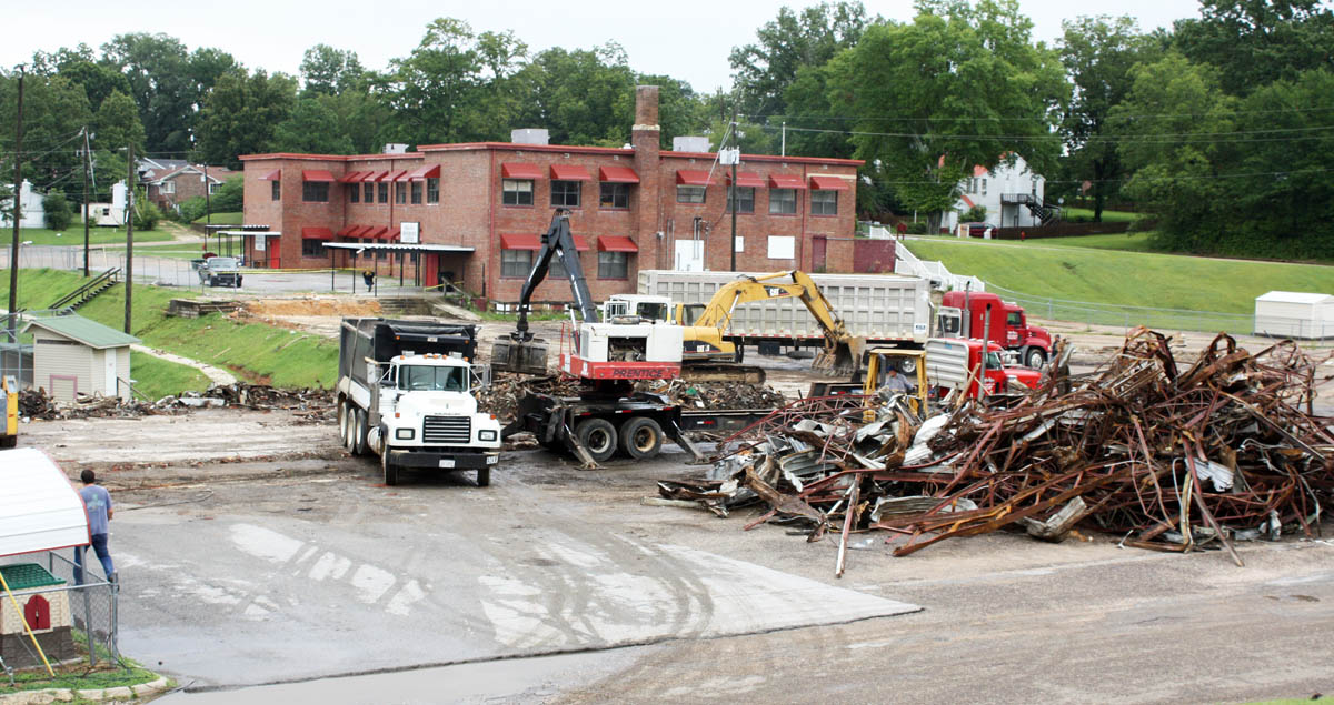 HES old lunchroom demolished