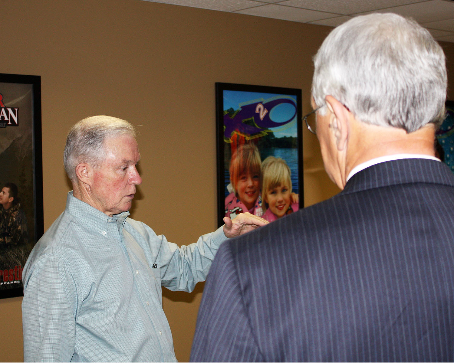 Sen Jeff Sessions talks trade as Mayor Ken Sunseri looks on